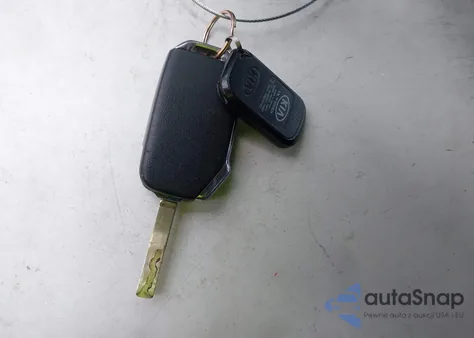 2022 Kia K5 Lx z USA, uszkodzony, nr VIN 5XXG24J22NG123871